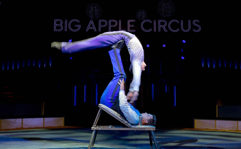 吉尼斯世界紀(jì)錄日：32次！30秒蹬人空翻最多次數(shù)