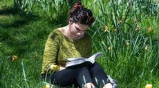 世界讀書日&mdash;&mdash;翻開(kāi)書本，開(kāi)啟精彩世界的大門